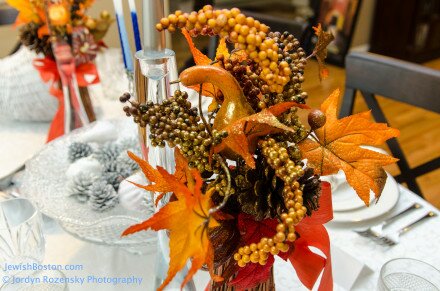 Holiday Table Decor Made Easy